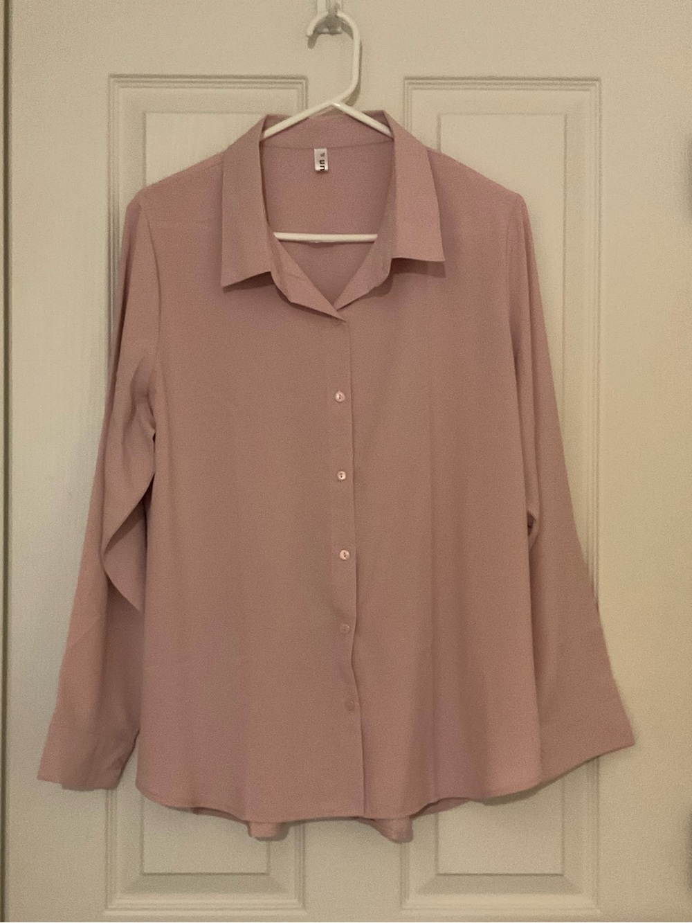 Elegant Button-Front Blouse in Soft Mauve Pink